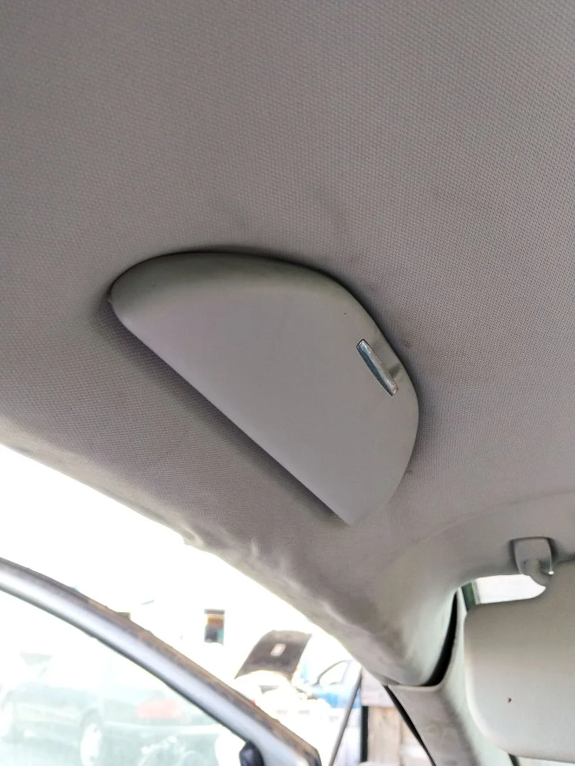Foto de ASIDERO TECHO DELANTERO IZQUIERDO SEAT ALTEA (5P1) 1.9 TDI (105 CV / 77 KW)