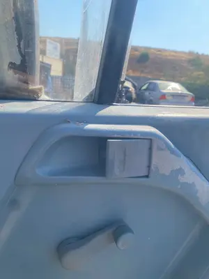 Foto de MANETA INTERIOR DELANTERA DERECHA VOLKSWAGEN LT FURGÓN/COMBI 2.5 TDI (109 CV / 80 KW)
