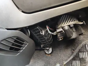 Foto de CALEFACCION ENTERA NORMAL FIAT II PUNTO (188) BERLINA 1.3 JTD CAT (69 CV / 51 KW)