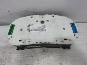 Foto de CUADRO INSTRUMENTOS VOLKSWAGEN POLO III (6N1) 1.9 Diesel (64 CV / 47 KW) referencia 5392326610 foto 6