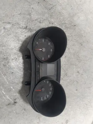 Foto de CUADRO INSTRUMENTOS SEAT IBIZA BERLINA (6J5) 1.4 TDI (80 CV / 59 KW)