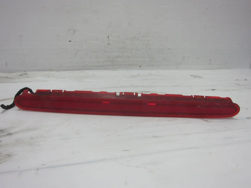 Foto de LUZ CENTRAL DE FRENO VOLKSWAGEN TOURAN (1T2) referencia 110945097