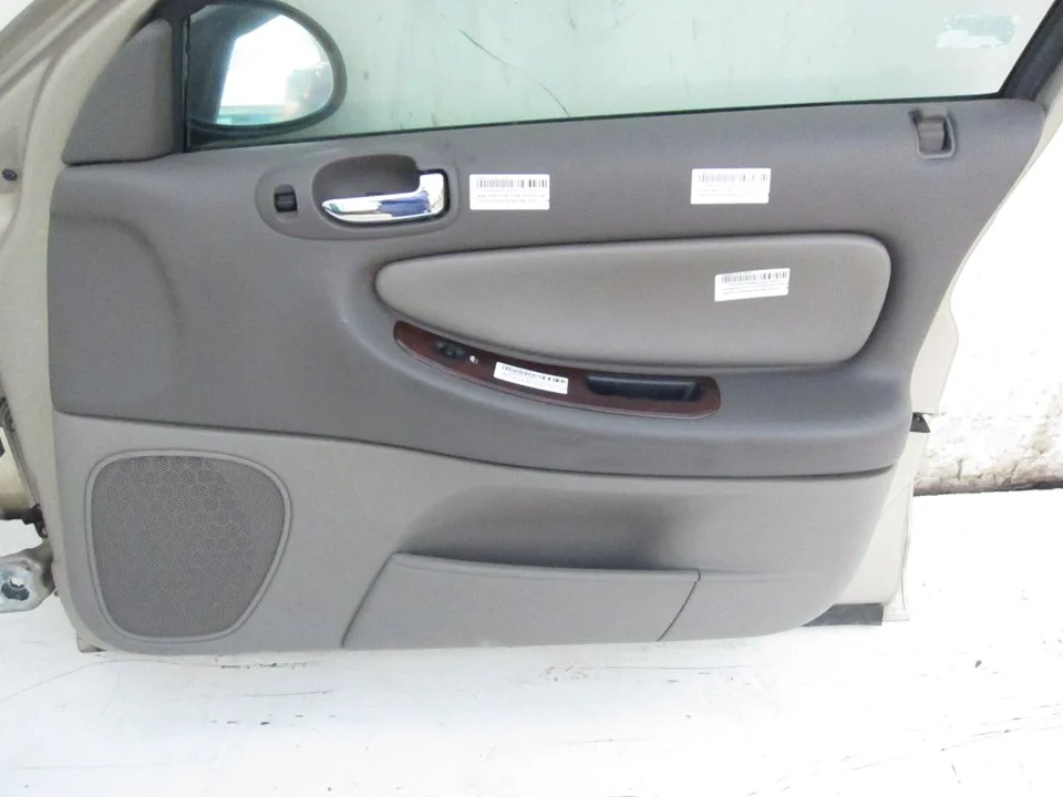 Foto de ELEVALUNAS DELANTERO DERECHO CHRYSLER SEBRING JR 41 BERLINA 2.7 CAT (203 CV / 149 KW)
