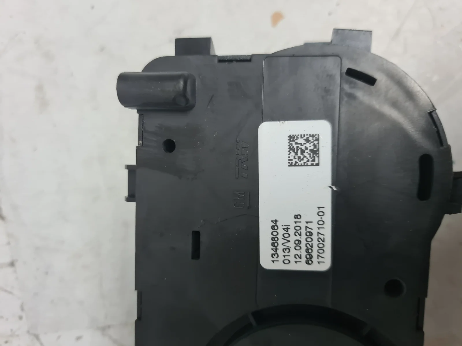 Foto de MANDO CLIMATIZADOR OPEL CORSA E 1.4 (90 CV / 66 KW) referencia 17002710