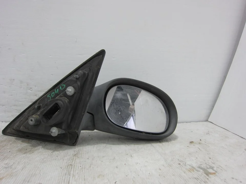 Foto de RETROVISOR DERECHO RENAULT LAGUNA (B56) 1.9 dCi Diesel CAT (107 CV / 79 KW) referencia 818070F