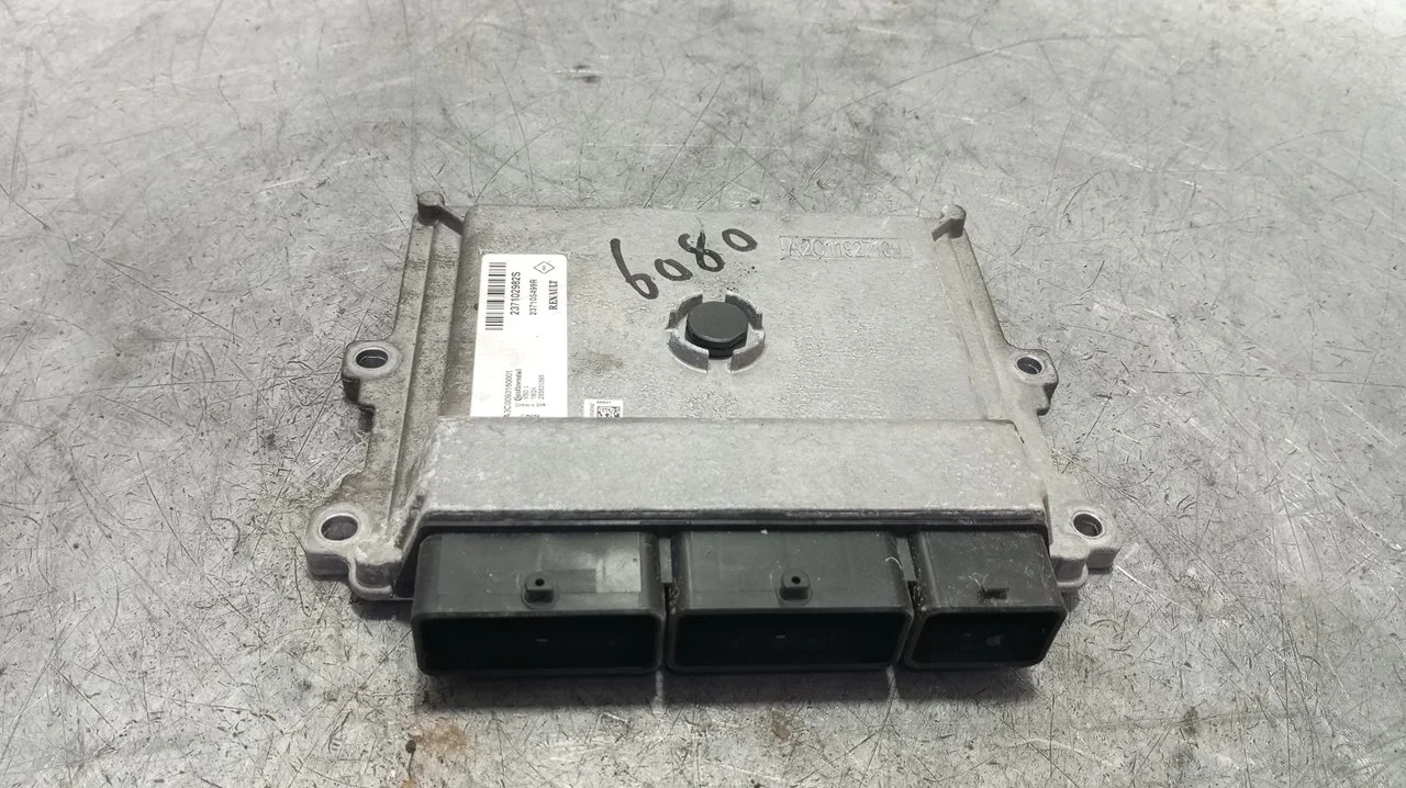 Foto de CENTRALITA MOTOR UCE RENAULT CLIO IV GRANDTOUR 0.9 Energy (90 CV / 66 KW) referencia 237105499R