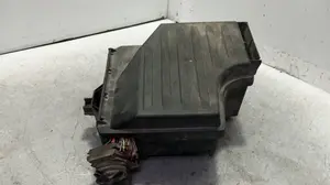 Foto de CAJA RELES / FUSIBLES OPEL CORSA C 1.2 16V CAT (Z 12 XE / LW4) (75 CV / 55 KW) referencia 09115986 foto 6