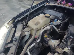 Foto de DEPOSITO EXPANSION TOYOTA COROLLA (E15) 1.4 Turbodiesel CAT (90 CV / 66 KW)