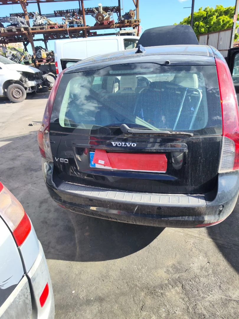 Foto de PORTON TRASERO VOLVO V50 FAMILIAR 2.0 Diesel CAT (136 CV / 100 KW) referencia 31218941