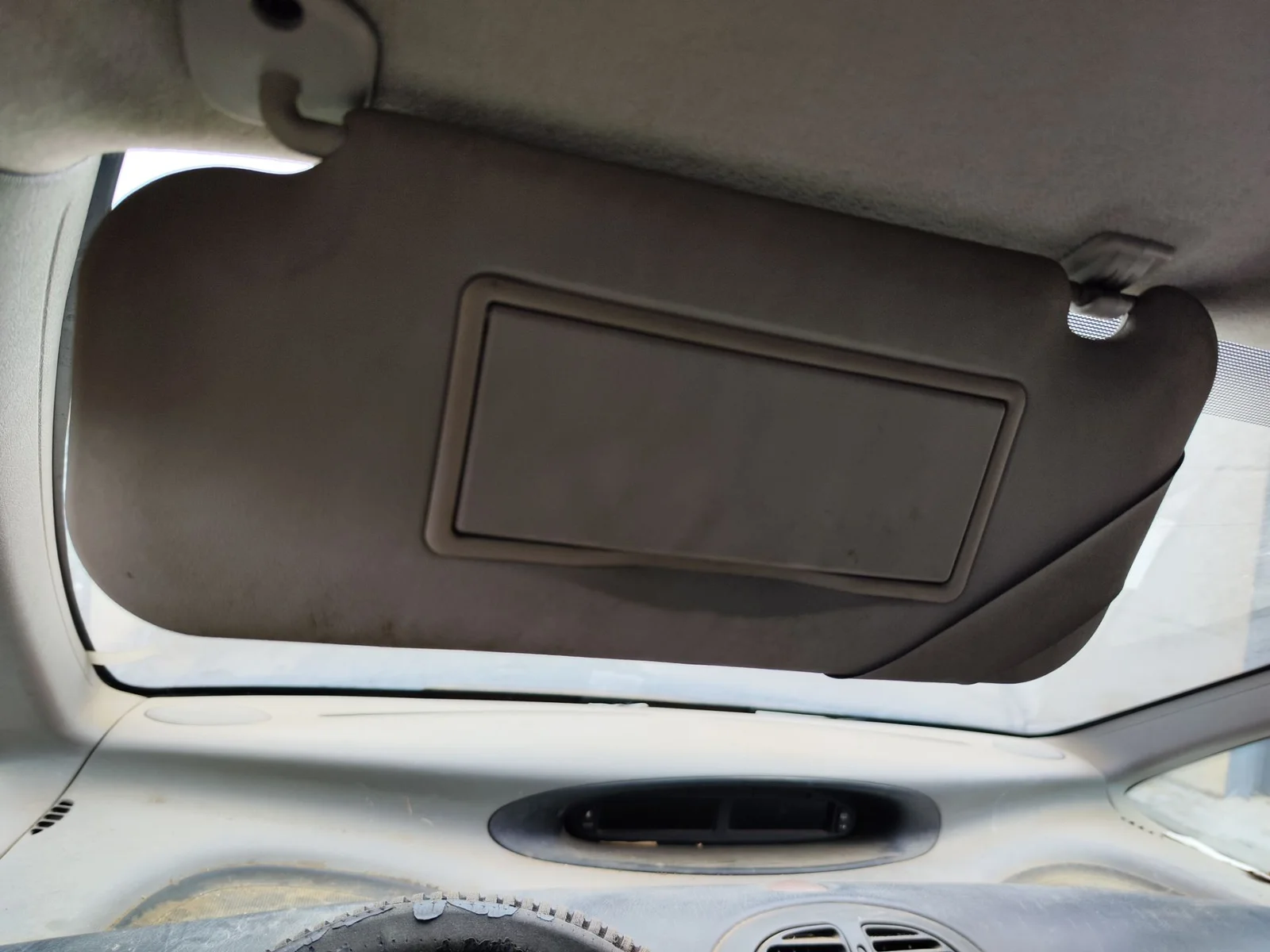 Foto de PARASOL IZQUIERDO CITROEN XSARA PICASSO 2.0 HDi CAT (RHY / DW10TD) (90 CV / 66 KW)