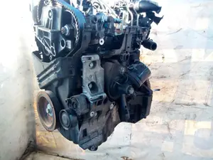 Foto de MOTOR COMPLETO RENAULT CLIO III 1.5 dCi Diesel FAP (75 CV / 55 KW) referencia K9KB770 foto 4