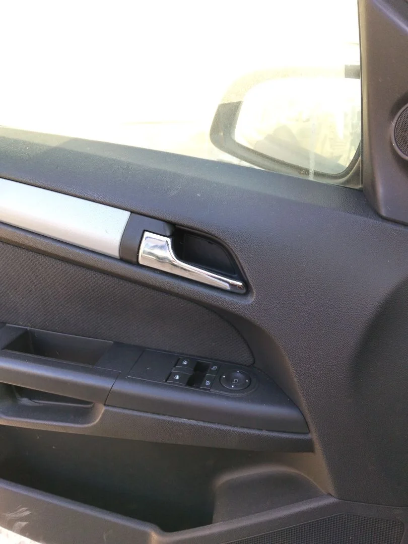 Foto de MANETA INTERIOR DELANTERA IZQUIERDA OPEL ASTRA H BERLINA