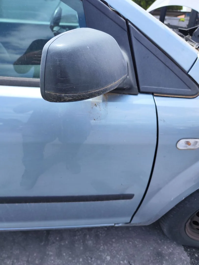 Foto de RETROVISOR DERECHO FORD FOCUS BERLINA (CAP) 1.6 TDCi CAT (90 CV / 66 KW) referencia 1510871