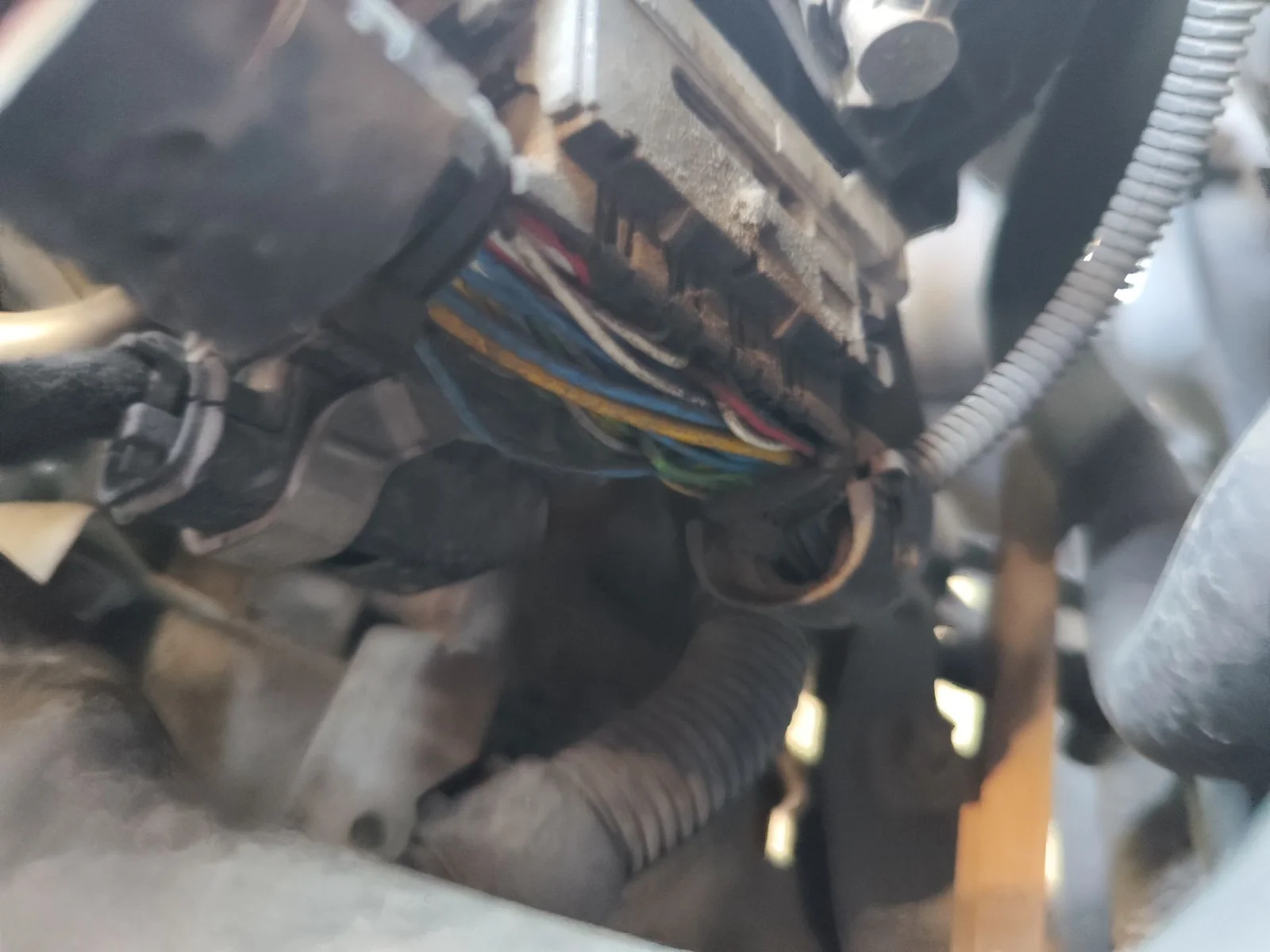 Foto de CENTRALITA MOTOR UCE OPEL CORSA D 1.2 16V CAT (Z 12 XEP / LB4) (80 CV / 59 KW)