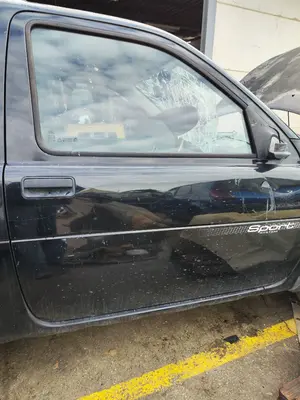 Foto de PUERTA DELANTERA DERECHA LAND ROVER FREELANDER (LN) 2.0 Td4 CAT (109 CV / 80 KW)