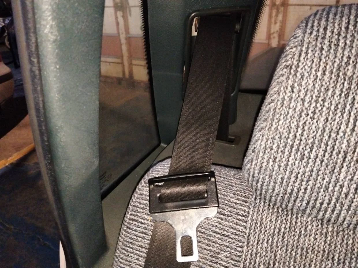 Foto de CINTURON SEGURIDAD TRASERO DERECHO VOLVO SERIE 740 BERLINA/FAMILIAR