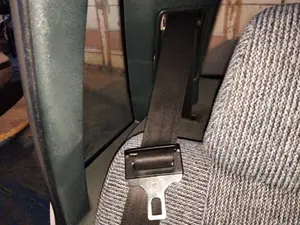Foto de CINTURON SEGURIDAD TRASERO DERECHO VOLVO SERIE 740 BERLINA/FAMILIAR