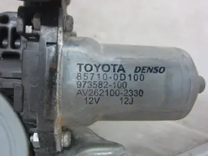 Foto de ELEVALUNAS TRASERO IZQUIERDO TOYOTA AURIS (E15) 1.4 Turbodiesel CAT (90 CV / 66 KW) referencia 857100D100 foto 3