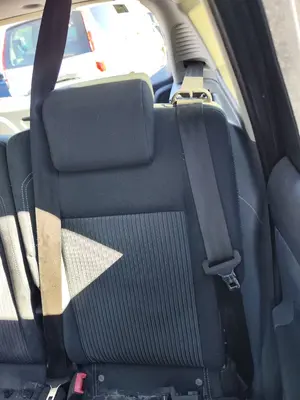Foto de CINTURON SEGURIDAD TRASERO IZQUIERDO FORD C-MAX (CB7) 1.6 TDCi CAT (116 CV / 85 KW)
