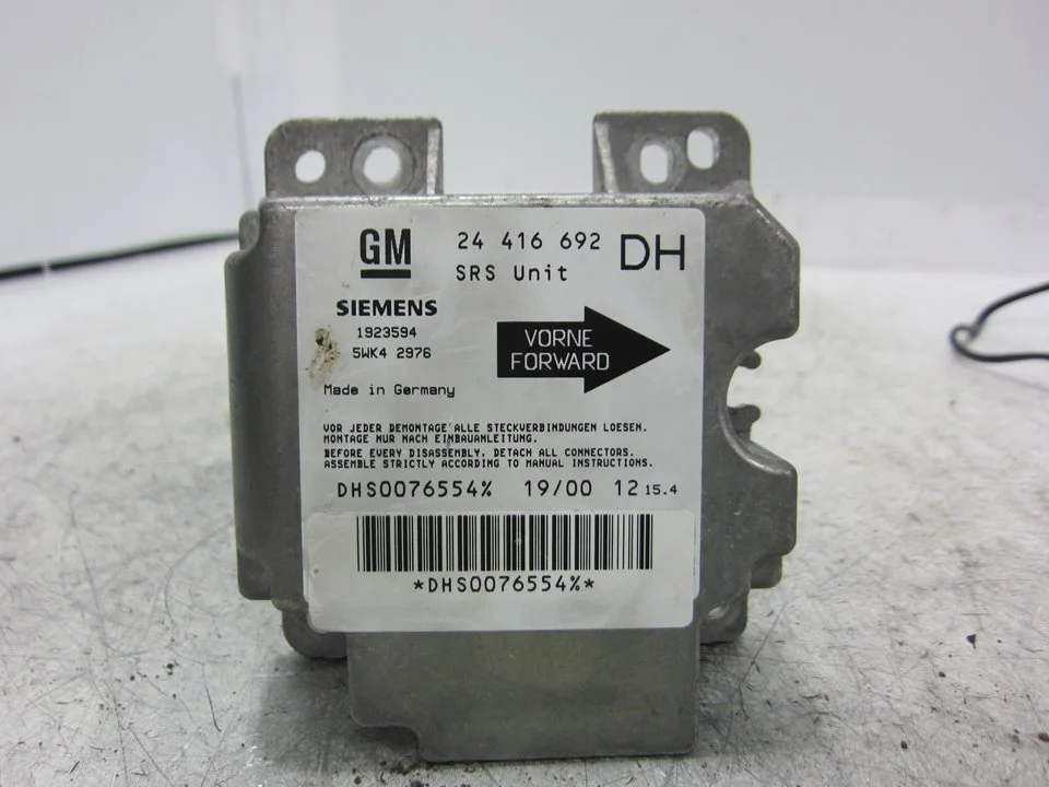 Foto de CENTRALITA AIRBAG OPEL CORSA B 1.7 Diesel (57 CV / 42 KW) referencia 24416692