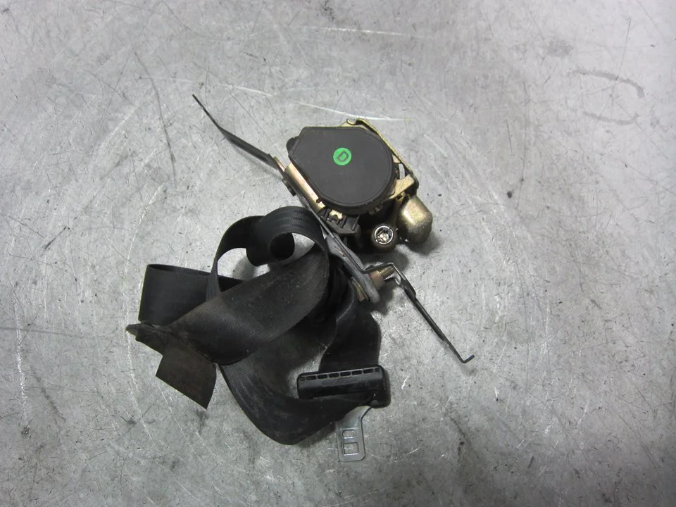 Foto de CINTURON SEGURIDAD DELANTERO DERECHO NISSAN PRIMERA TRAVELLER (P12) 2.2 16V Turbodiesel CAT (126 CV / 93 KW) referencia E904167064