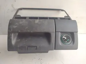 Foto de CENICERO VOLKSWAGEN GOLF III (1H1)(11.1991) referencia 1H1857305B