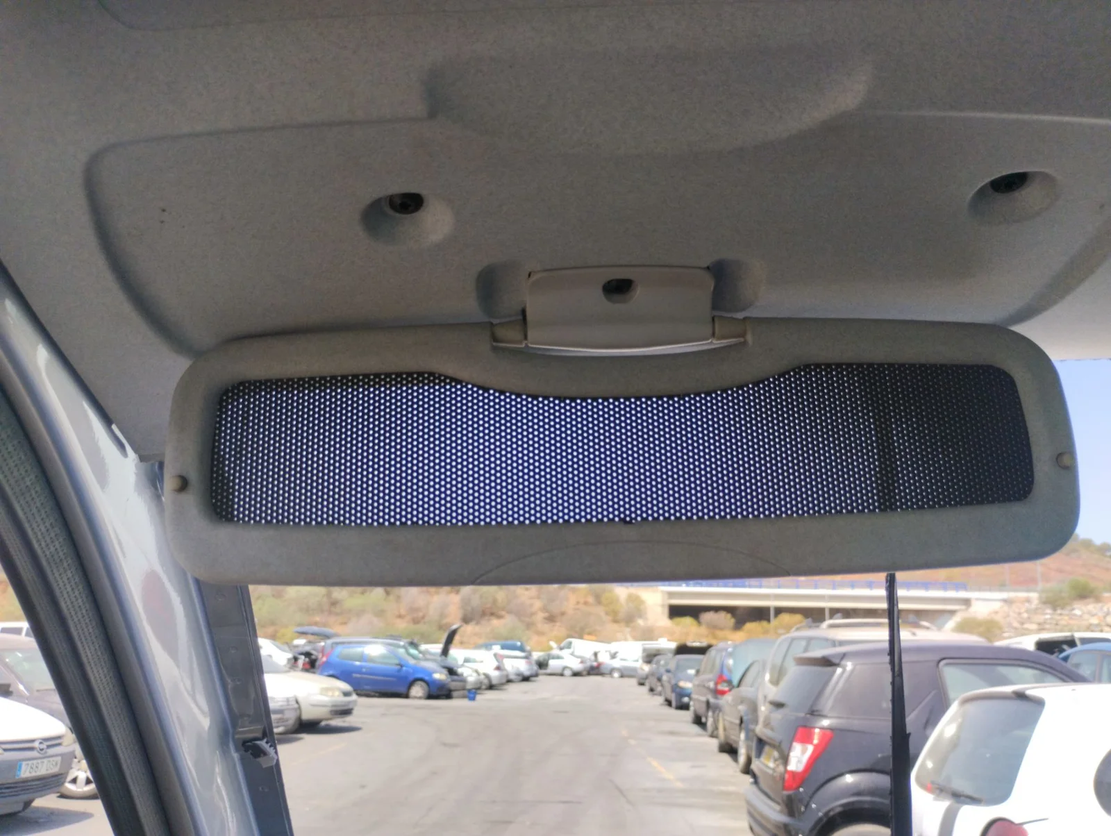 Foto de PARASOL IZQUIERDO SMART CITY-COUPE 0.6 Turbo CAT (54 CV / 40 KW)