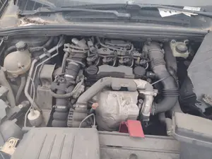 Foto de MOTOR COMPLETO PEUGEOT 308 1.6 16V HDi (90 CV / 66 KW)