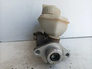 Foto de BOMBA FRENO OPEL CORSA B referencia 90481764 foto 2