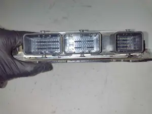Foto de CENTRALITA MOTOR UCE RENAULT MEGANE II COUPE/CABRIO referencia 8200387138 foto 2