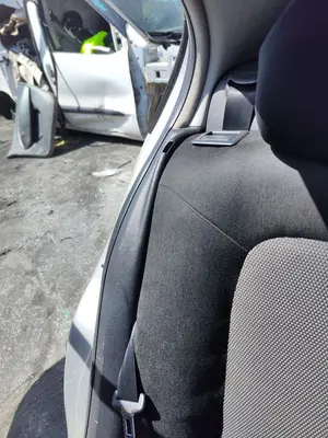 Foto de CINTURON SEGURIDAD TRASERO DERECHO SEAT LEON (1M1) 1.9 TDI (90 CV / 66 KW)