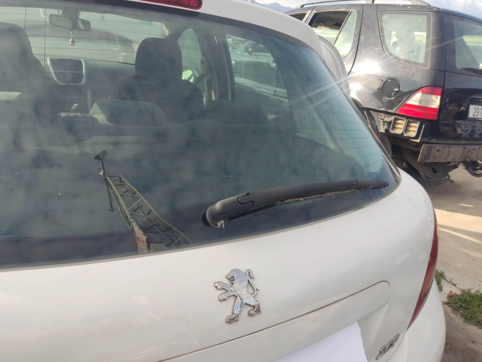 Foto de MOTOR LIMPIA TRASERO PEUGEOT 207 1.6 HDi FAP CAT (9HZ / DV6TED4) (109 CV / 80 KW)