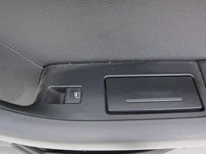 Foto de MANDO ELEVALUNAS TRASERO DERECHO AUDI A6 BERLINA (4F2) 4.2 V8 40V (335 CV / 246 KW)