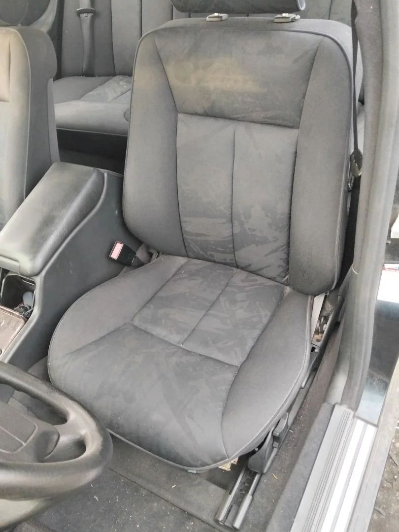 Foto de ASIENTO DELANTERO IZQUIERDO MERCEDES-BENZ CLASE E (BM 210) BERLINA 3.0 Diesel CAT (136 CV / 100 KW)