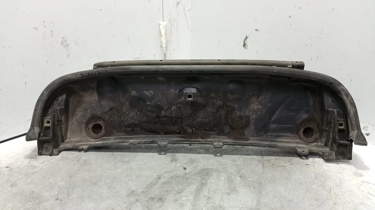 Foto de MOLDURAS DELANTERAS BMW SERIE 3 BERLINA (E46) 2.0 16V Diesel CAT (136 CV / 100 KW) referencia 8370066