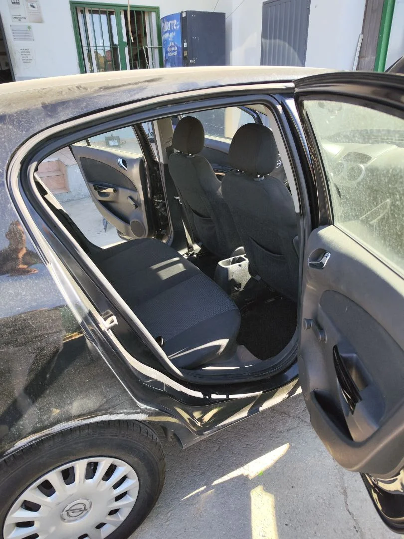 Foto de GOMAS CONTORNO PUERTA OPEL CORSA D 1.2 16V CAT (Z 12 XEP / LB4) (80 CV / 59 KW)