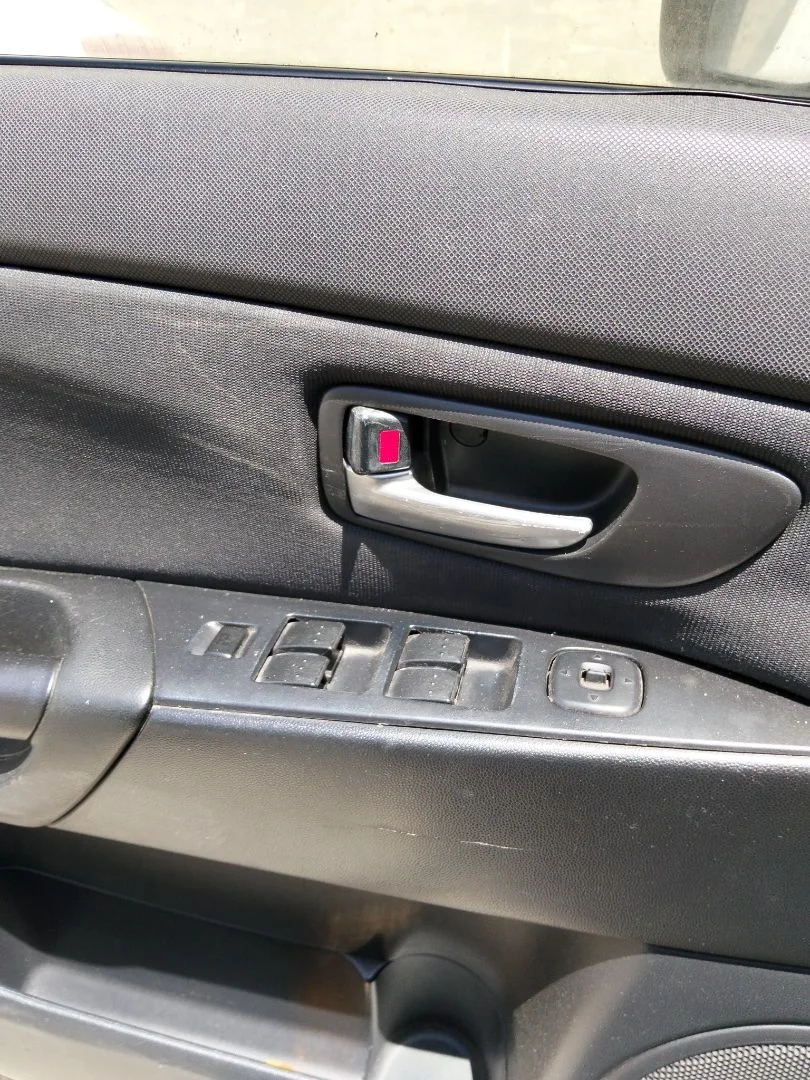 Foto de MANETA INTERIOR DELANTERA IZQUIERDA MAZDA 3 BERLINA (BK) 1.6 16V CAT (105 CV / 77 KW)