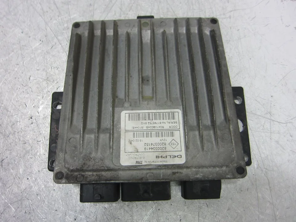 Foto de CENTRALITA MOTOR UCE RENAULT MEGANE II BERLINA 3P 1.9 dCi Diesel FAP CAT (110 CV / 81 KW) referencia 8200334419