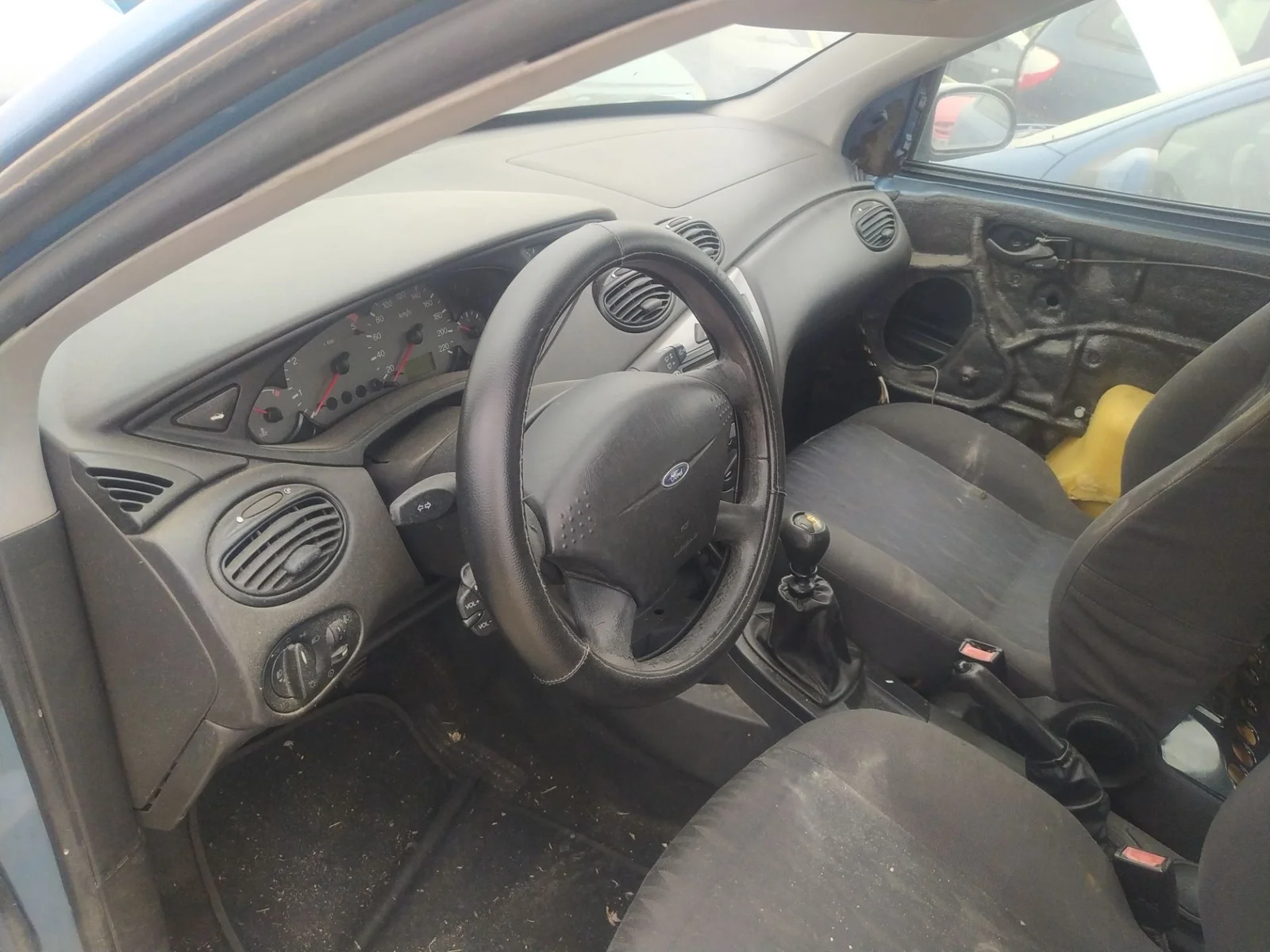 Foto de ANILLO AIRBAG FORD FOCUS BERLINA (CAK) 1.8 TDDI Turbodiesel CAT (90 CV / 66 KW)