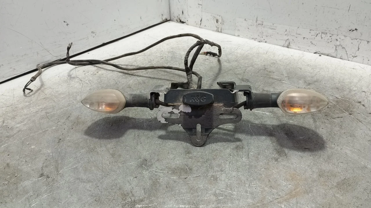 Foto de PORTAMATRICULAS YAMAHA FZ 8 / FAZER8 779 cm3 - 78.1 kW (0 CV / 0 KW)