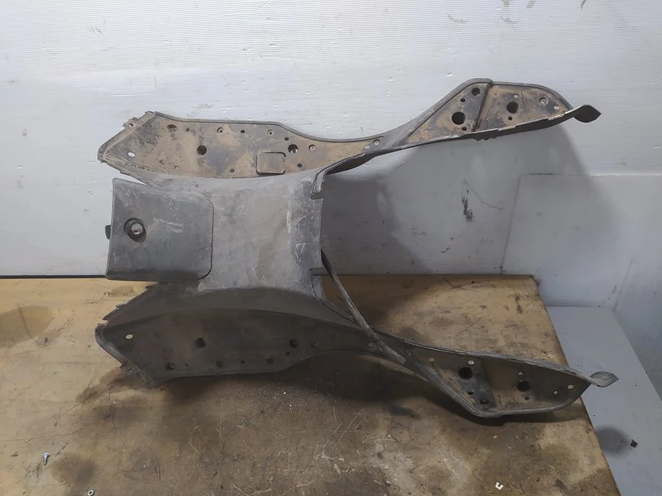 Foto de POSAPIES DELANTERO APRILIA ATLANTIC 125 / 250 125 cm3 - 10 kW (14 CV / 10 KW) referencia DIS105625