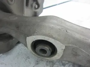 Foto de BRAZO SUSPENSION INFERIOR DELANTERO IZQUIERDO PORSCHE CAYENNE (TIPO 92A) foto 6