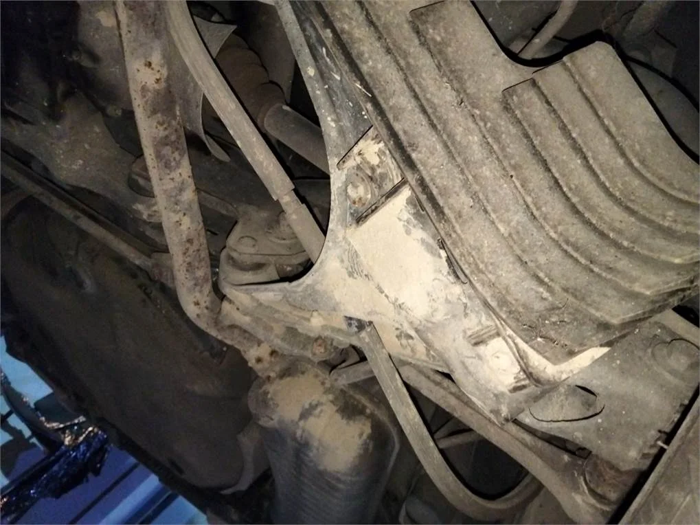 Foto de BRAZO SUSPENSION TRASERO IZQUIERDO AUDI ALLROAD QUATTRO QUATTRO (4B5)