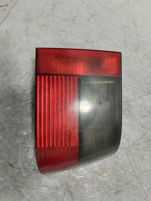 Foto de PILOTO TRASERO DERECHO SEAT IBIZA (6K1) 1.9 TDI (90 CV / 66 KW) referencia 96224000 foto 6