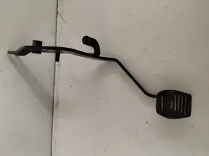 Foto de PEDAL EMBRAGUE FORD TRANSIT CONNECT (TC7) 1.8 TDDI Turbodiesel CAT (90 CV / 66 KW)