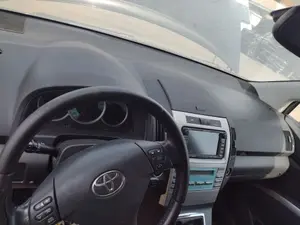 Foto de SALPICADERO TOYOTA COROLLA VERSO (R1) 2.2 Turbodiesel CAT (136 CV / 100 KW) referencia 553020F011B0