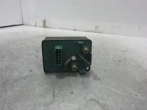 Foto de CAJA PRECALENTAMIENTO CITROEN C5 BERLINA 2.0 HDi (109 CV / 80 KW) referencia 9639912580