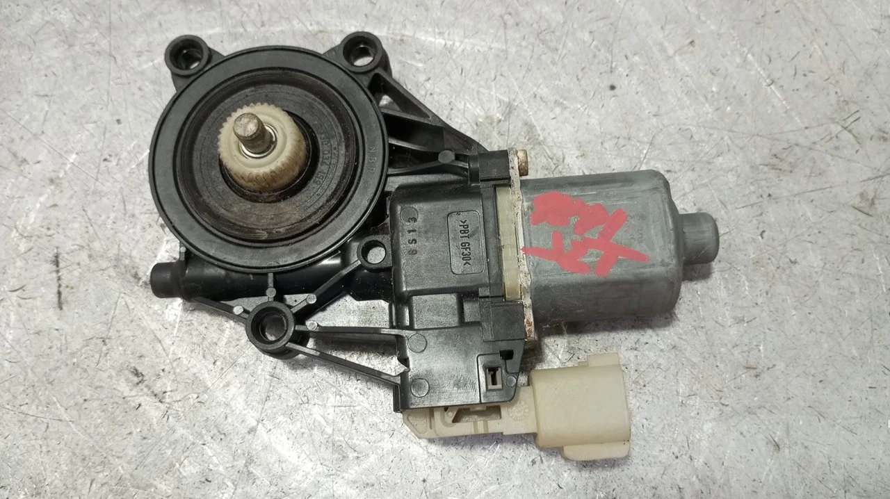 Foto de MOTOR ELEVALUNAS DELANTERO DERECHO FORD FIESTA (CNN) 1.5 TDCi CAT (75 CV / 55 KW) referencia 8A6114A389B