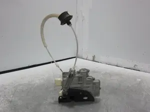 Foto de CERRADURA PUERTA DELANTERA DERECHA AUDI Q7 (4L) 3.0 V6 24V TDI (239 CV / 176 KW) referencia CZ3C1837016A foto 6
