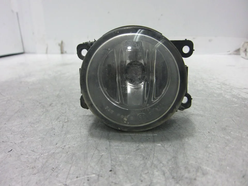 Foto de FARO ANTINIEBLA DERECHO PEUGEOT 307 BERLINA (S2) 1.6 16V HDi (90 CV / 66 KW) referencia 89203982